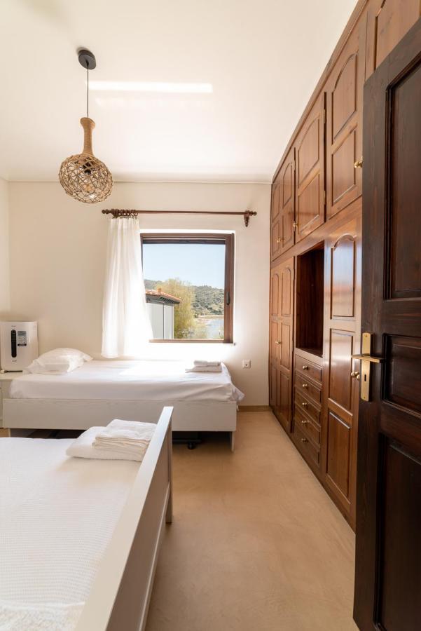 Alkis House By Aegiankazarte Apartment Kapotidhes Luaran gambar