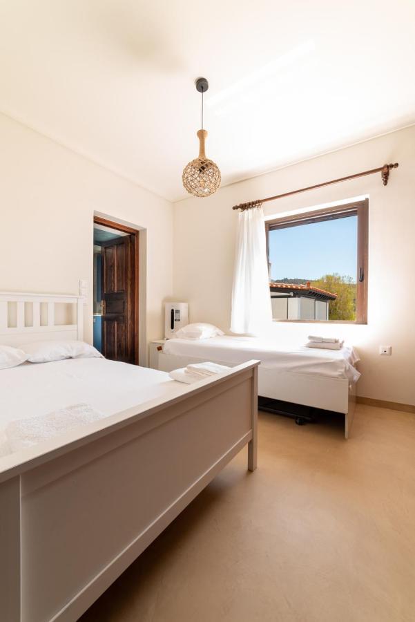 Alkis House By Aegiankazarte Apartment Kapotidhes Luaran gambar