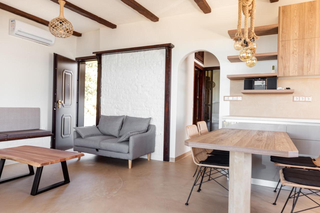 Alkis House By Aegiankazarte Apartment Kapotidhes Luaran gambar