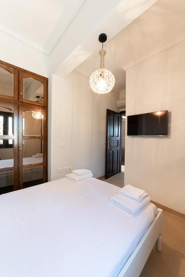 Alkis House By Aegiankazarte Apartment Kapotidhes Luaran gambar